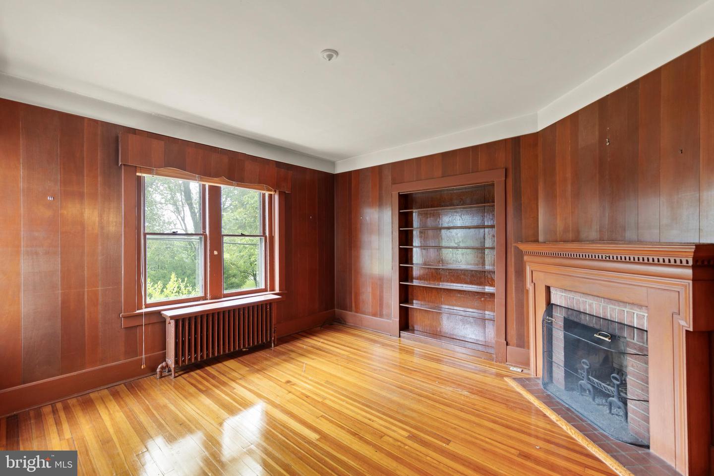 503 S WASHINGTON ST, WINCHESTER, Virginia 22601, 5 Bedrooms Bedrooms, ,4 BathroomsBathrooms,Residential,For sale,503 S WASHINGTON ST,VAWI2007840 MLS # VAWI2007840