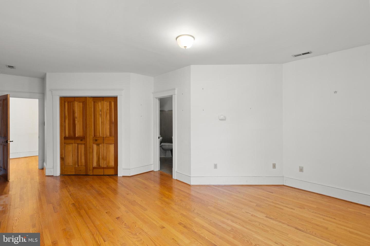 503 S WASHINGTON ST, WINCHESTER, Virginia 22601, 5 Bedrooms Bedrooms, ,4 BathroomsBathrooms,Residential,For sale,503 S WASHINGTON ST,VAWI2007840 MLS # VAWI2007840