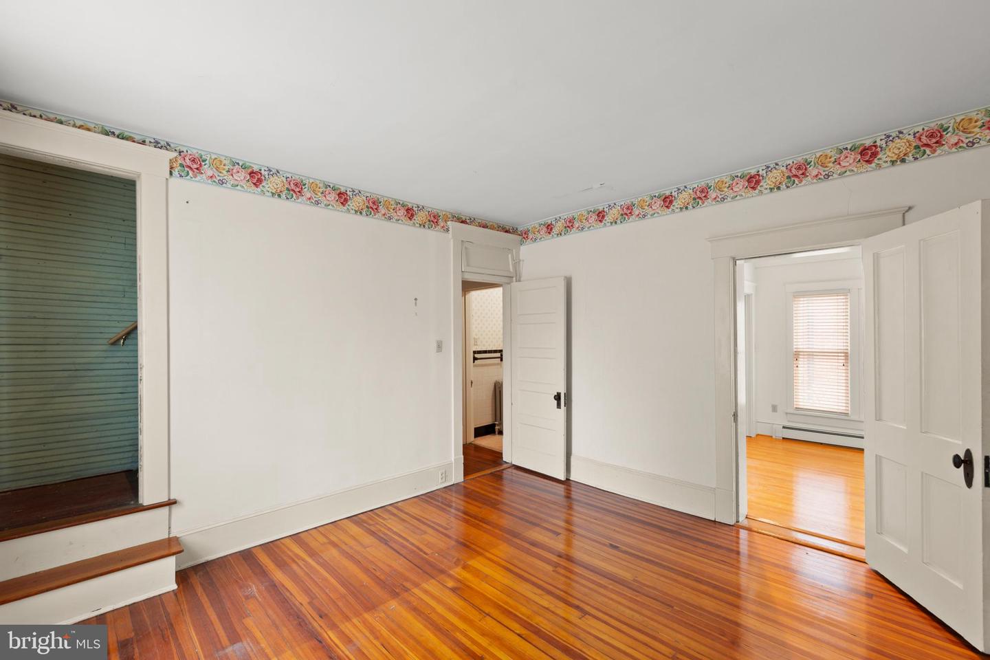 503 S WASHINGTON ST, WINCHESTER, Virginia 22601, 5 Bedrooms Bedrooms, ,4 BathroomsBathrooms,Residential,For sale,503 S WASHINGTON ST,VAWI2007840 MLS # VAWI2007840