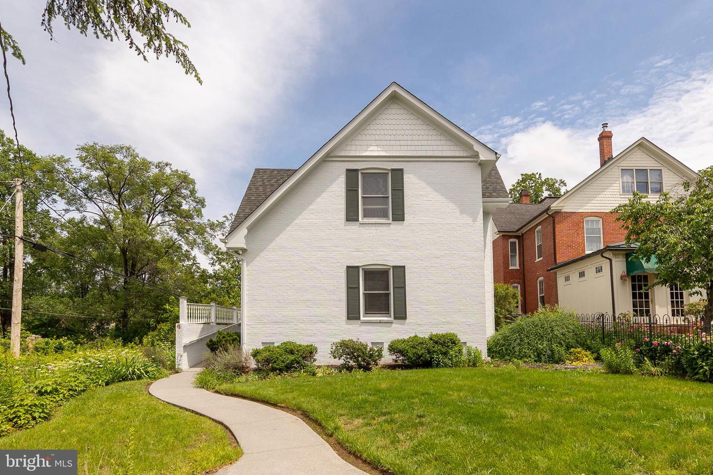 503 S WASHINGTON ST, WINCHESTER, Virginia 22601, 5 Bedrooms Bedrooms, ,4 BathroomsBathrooms,Residential,For sale,503 S WASHINGTON ST,VAWI2007840 MLS # VAWI2007840