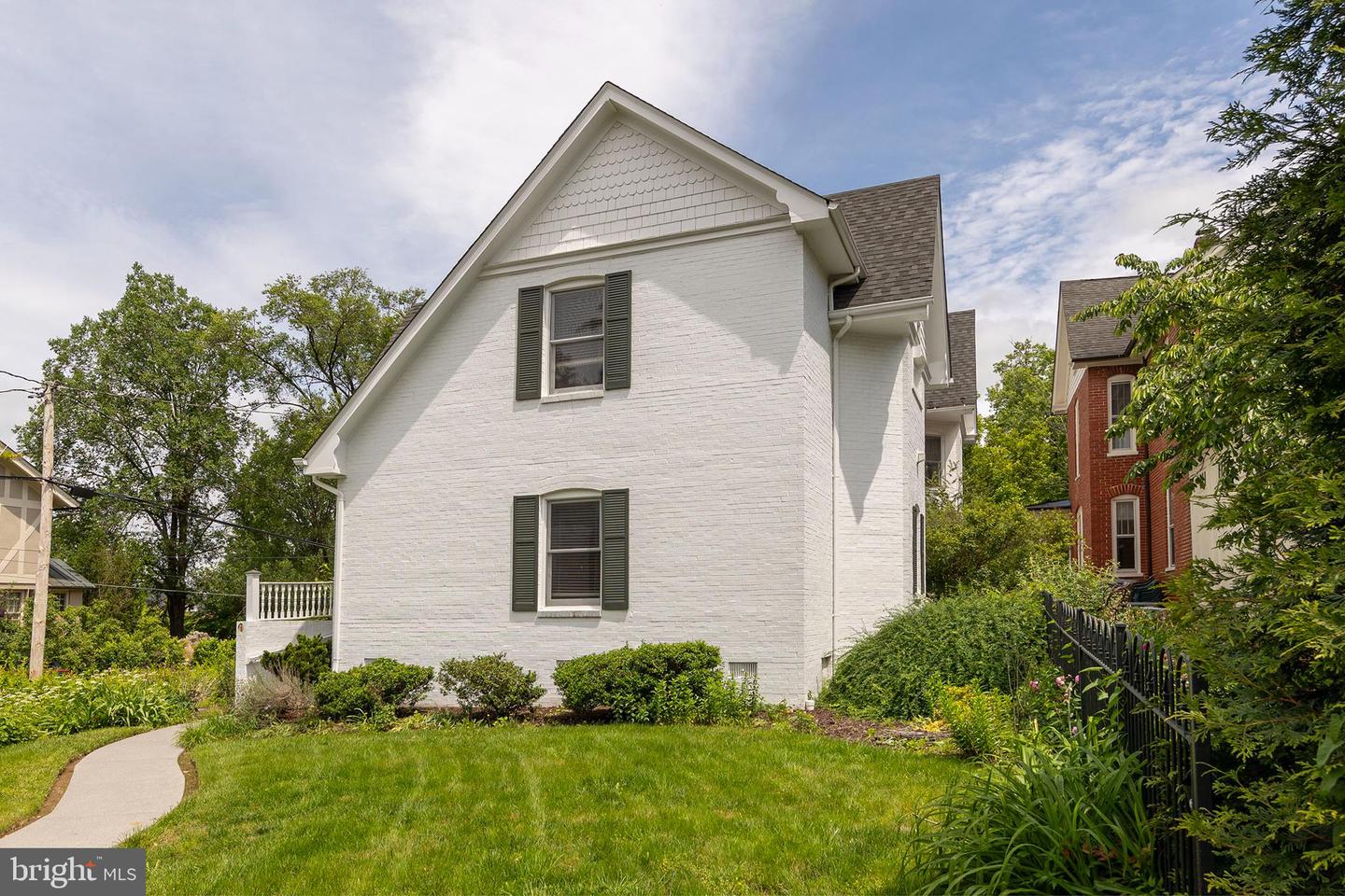 503 S WASHINGTON ST, WINCHESTER, Virginia 22601, 5 Bedrooms Bedrooms, ,4 BathroomsBathrooms,Residential,For sale,503 S WASHINGTON ST,VAWI2007840 MLS # VAWI2007840