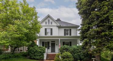 503 S WASHINGTON ST, WINCHESTER, Virginia 22601, 5 Bedrooms Bedrooms, ,4 BathroomsBathrooms,Residential,For sale,503 S WASHINGTON ST,VAWI2007840 MLS # VAWI2007840