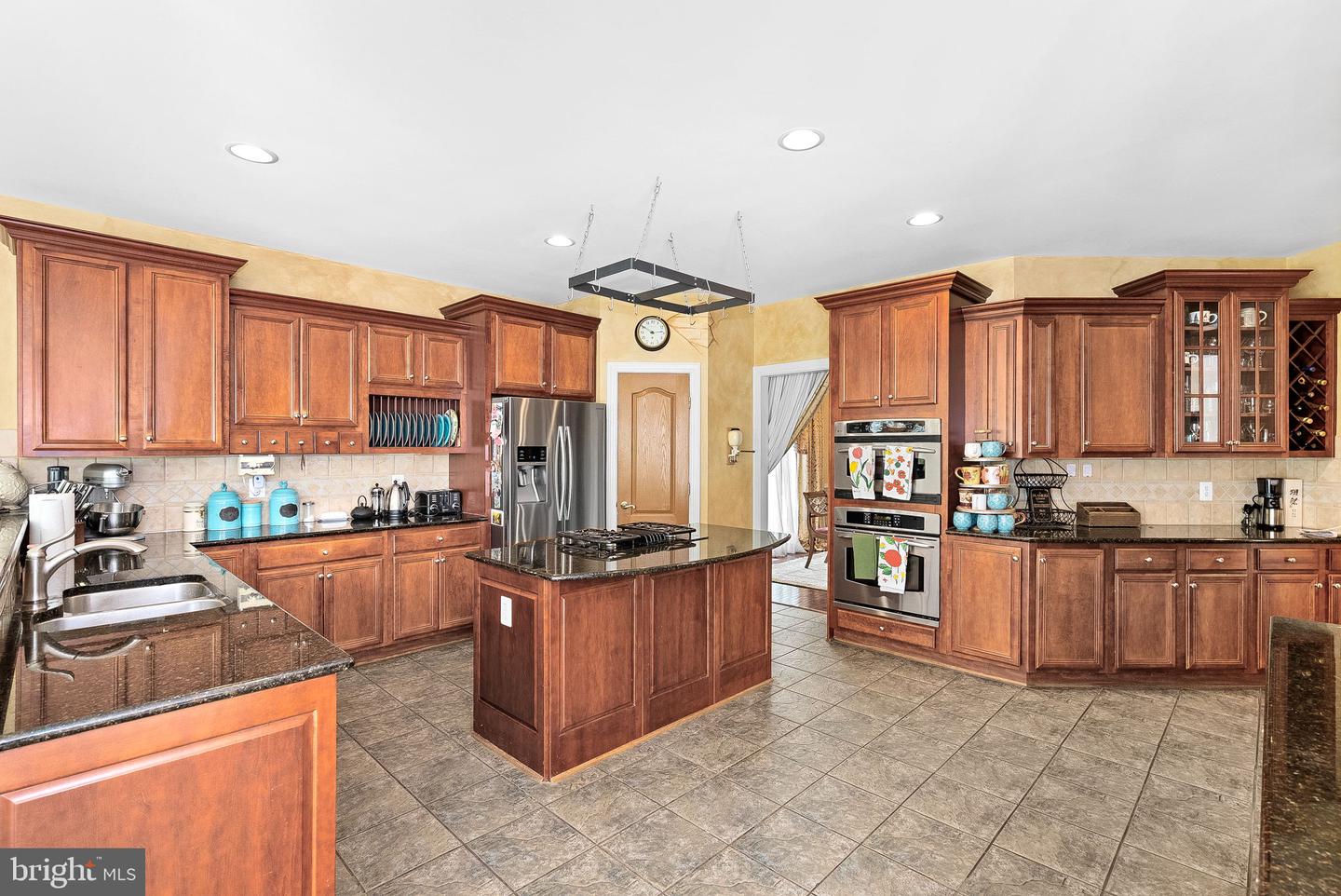 22107 WHISPERHILL CT, BROADLANDS, Virginia 20148, 7 Bedrooms Bedrooms, ,6 BathroomsBathrooms,Residential,For sale,22107 WHISPERHILL CT,VALO2098010 MLS # VALO2098010