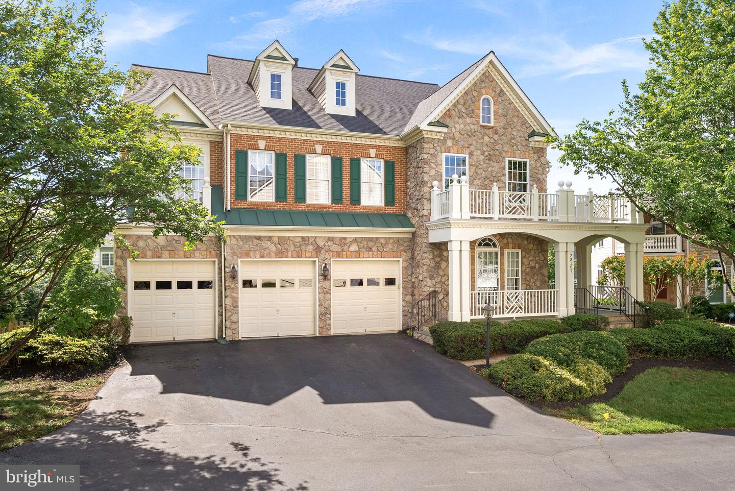 22107 WHISPERHILL CT, BROADLANDS, Virginia 20148, 7 Bedrooms Bedrooms, ,6 BathroomsBathrooms,Residential,For sale,22107 WHISPERHILL CT,VALO2098010 MLS # VALO2098010