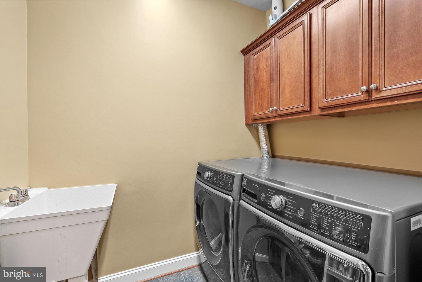 22107 WHISPERHILL CT, BROADLANDS, Virginia 20148, 7 Bedrooms Bedrooms, ,6 BathroomsBathrooms,Residential,For sale,22107 WHISPERHILL CT,VALO2098010 MLS # VALO2098010