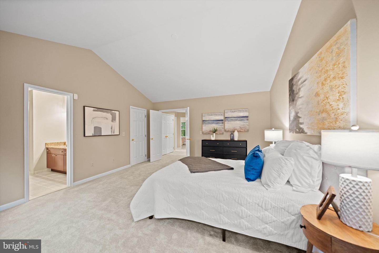 2300 YVONNES WAY, DUNN LORING, Virginia 22027, 4 Bedrooms Bedrooms, ,4 BathroomsBathrooms,Residential,For sale,2300 YVONNES WAY,VAFX2243606 MLS # VAFX2243606