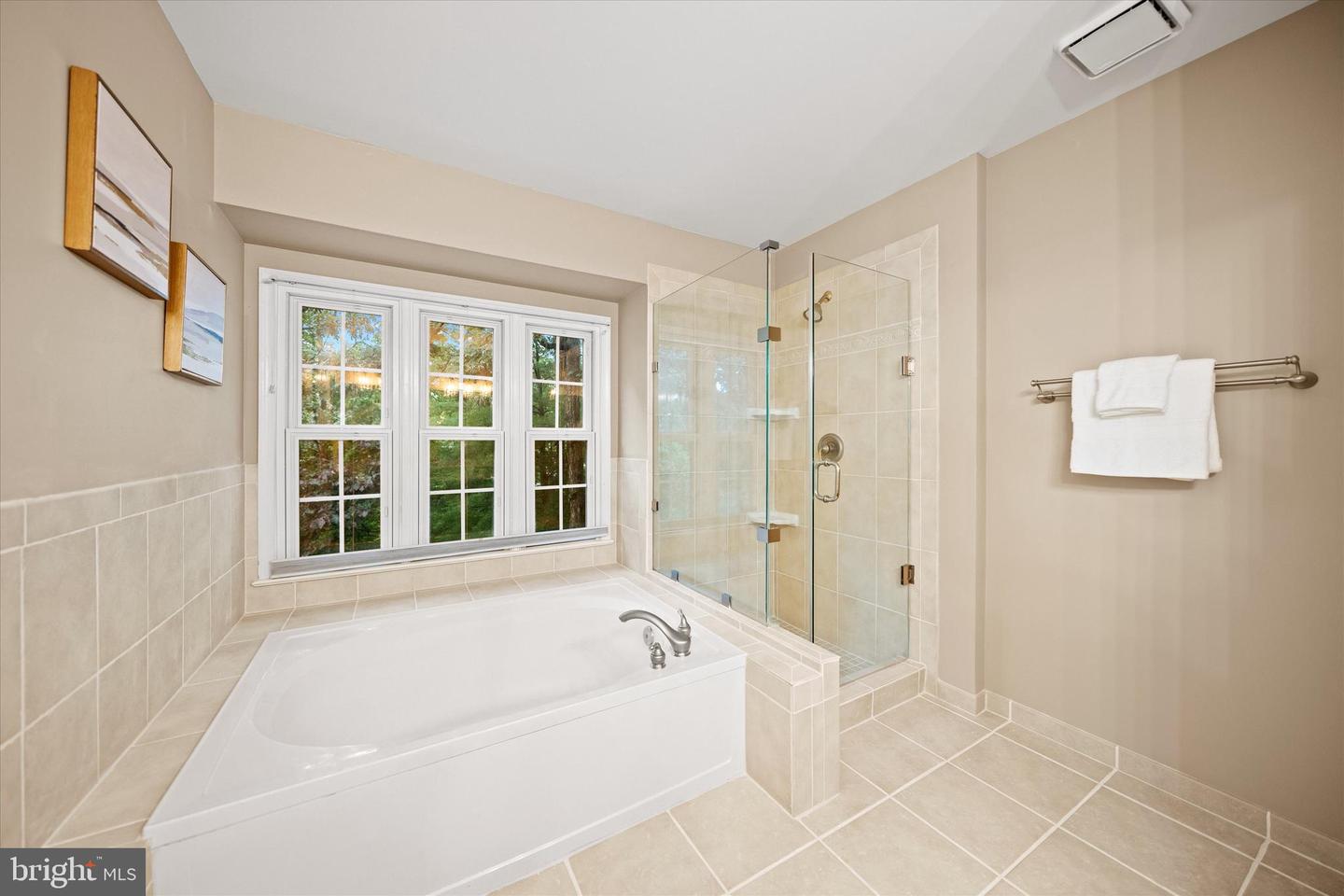 2300 YVONNES WAY, DUNN LORING, Virginia 22027, 4 Bedrooms Bedrooms, ,4 BathroomsBathrooms,Residential,For sale,2300 YVONNES WAY,VAFX2243606 MLS # VAFX2243606