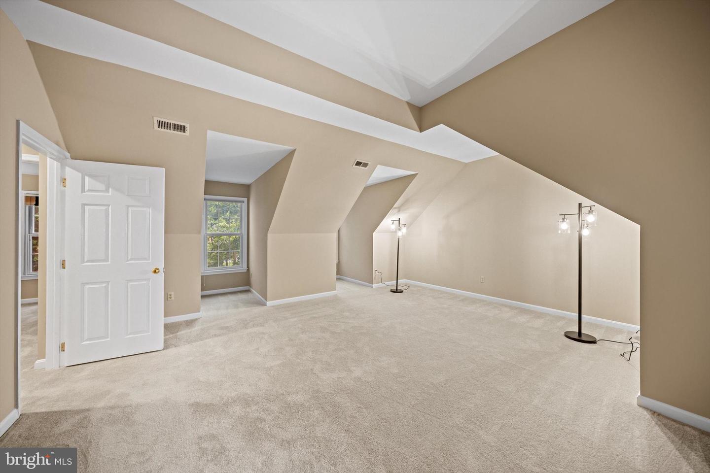 2300 YVONNES WAY, DUNN LORING, Virginia 22027, 4 Bedrooms Bedrooms, ,4 BathroomsBathrooms,Residential,For sale,2300 YVONNES WAY,VAFX2243606 MLS # VAFX2243606