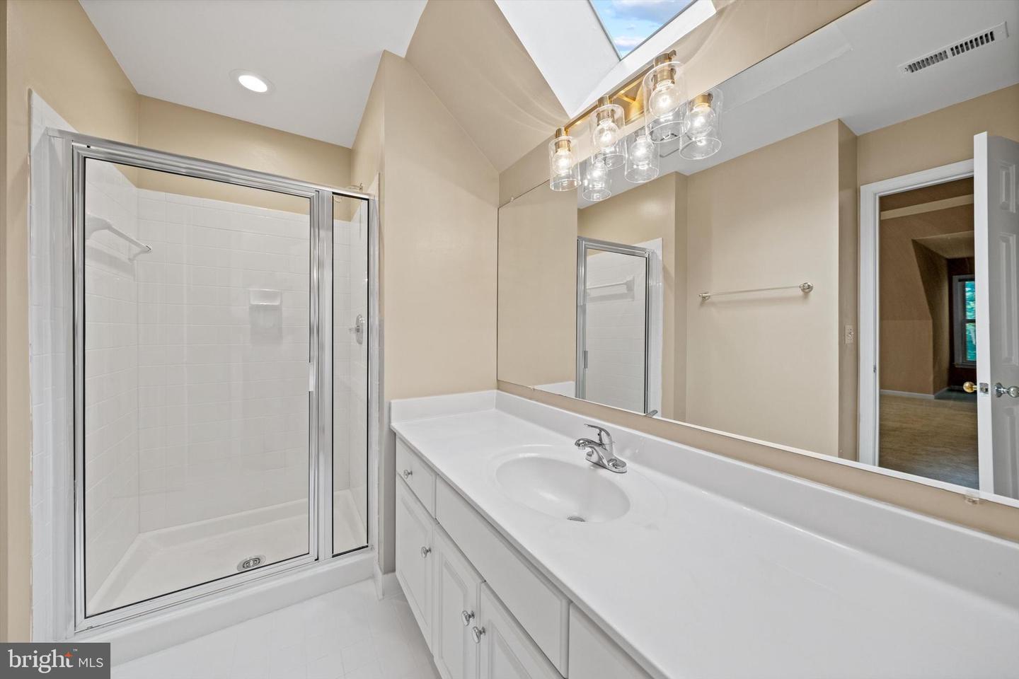 2300 YVONNES WAY, DUNN LORING, Virginia 22027, 4 Bedrooms Bedrooms, ,4 BathroomsBathrooms,Residential,For sale,2300 YVONNES WAY,VAFX2243606 MLS # VAFX2243606