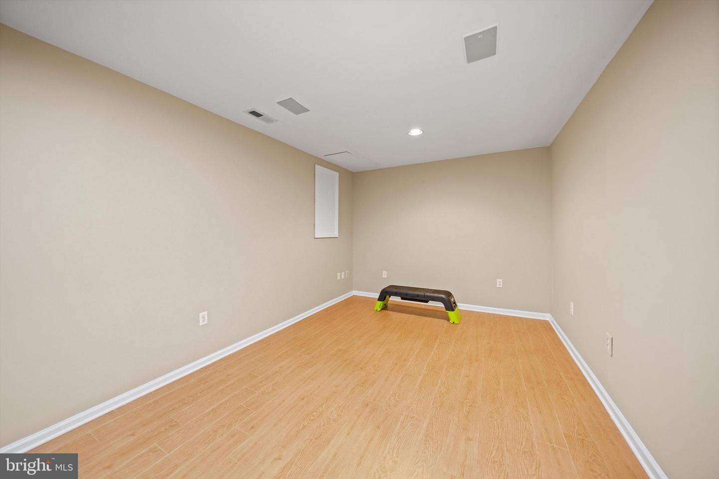 2300 YVONNES WAY, DUNN LORING, Virginia 22027, 4 Bedrooms Bedrooms, ,4 BathroomsBathrooms,Residential,For sale,2300 YVONNES WAY,VAFX2243606 MLS # VAFX2243606
