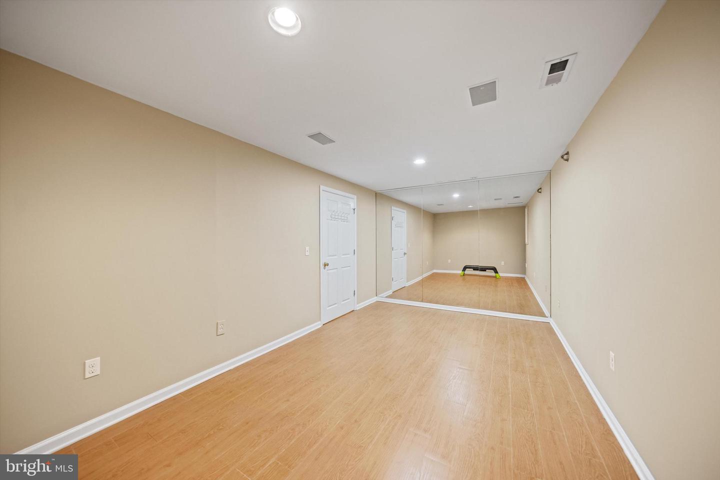 2300 YVONNES WAY, DUNN LORING, Virginia 22027, 4 Bedrooms Bedrooms, ,4 BathroomsBathrooms,Residential,For sale,2300 YVONNES WAY,VAFX2243606 MLS # VAFX2243606