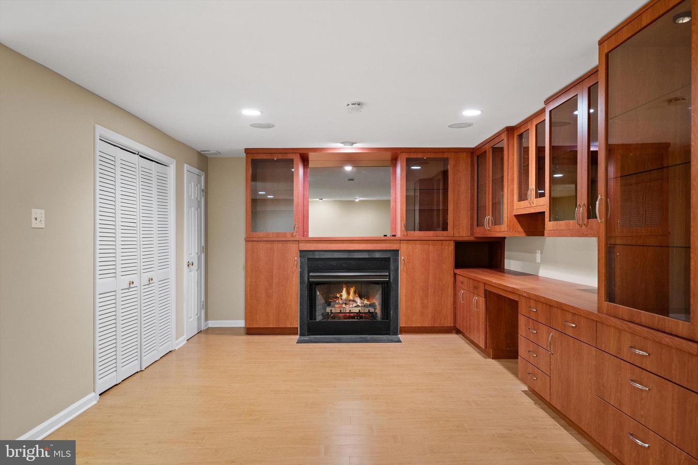2300 YVONNES WAY, DUNN LORING, Virginia 22027, 4 Bedrooms Bedrooms, ,4 BathroomsBathrooms,Residential,For sale,2300 YVONNES WAY,VAFX2243606 MLS # VAFX2243606