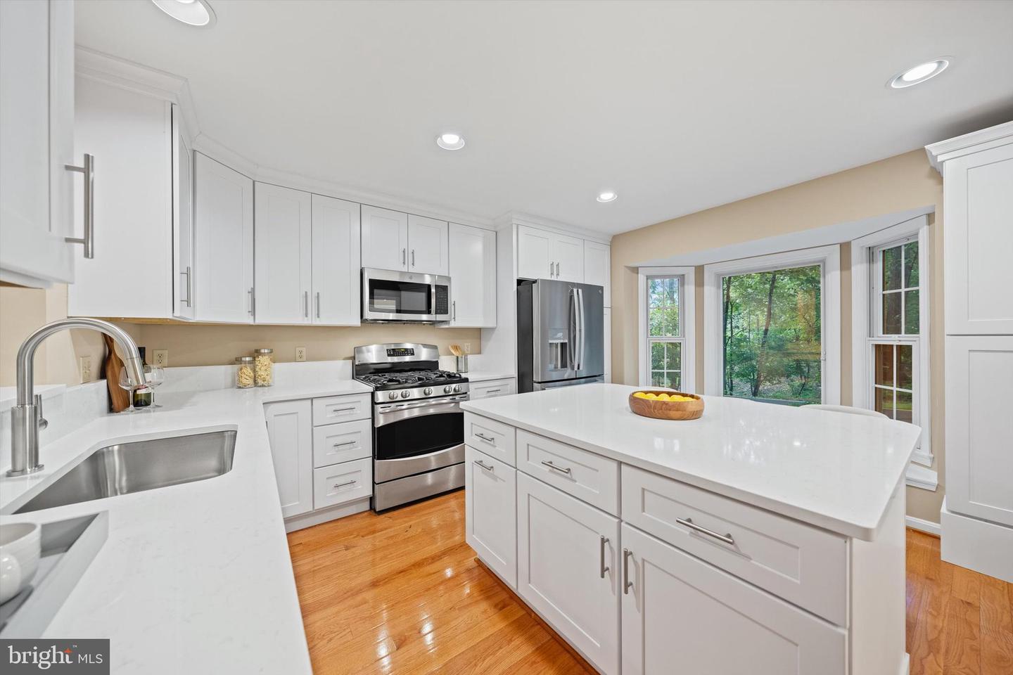 2300 YVONNES WAY, DUNN LORING, Virginia 22027, 4 Bedrooms Bedrooms, ,4 BathroomsBathrooms,Residential,For sale,2300 YVONNES WAY,VAFX2243606 MLS # VAFX2243606