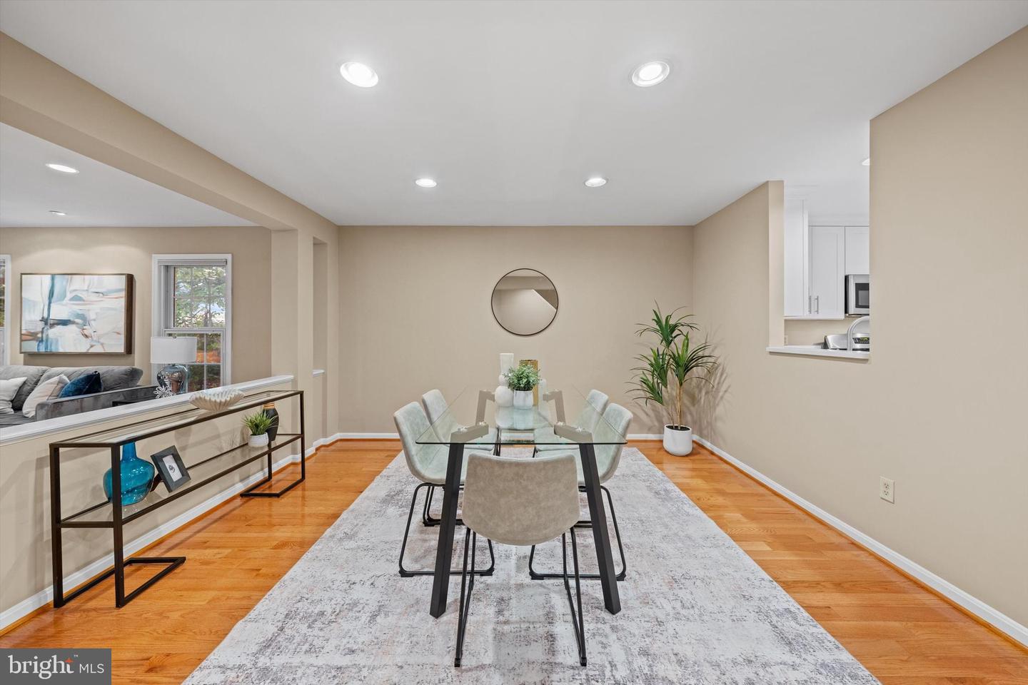 2300 YVONNES WAY, DUNN LORING, Virginia 22027, 4 Bedrooms Bedrooms, ,4 BathroomsBathrooms,Residential,For sale,2300 YVONNES WAY,VAFX2243606 MLS # VAFX2243606