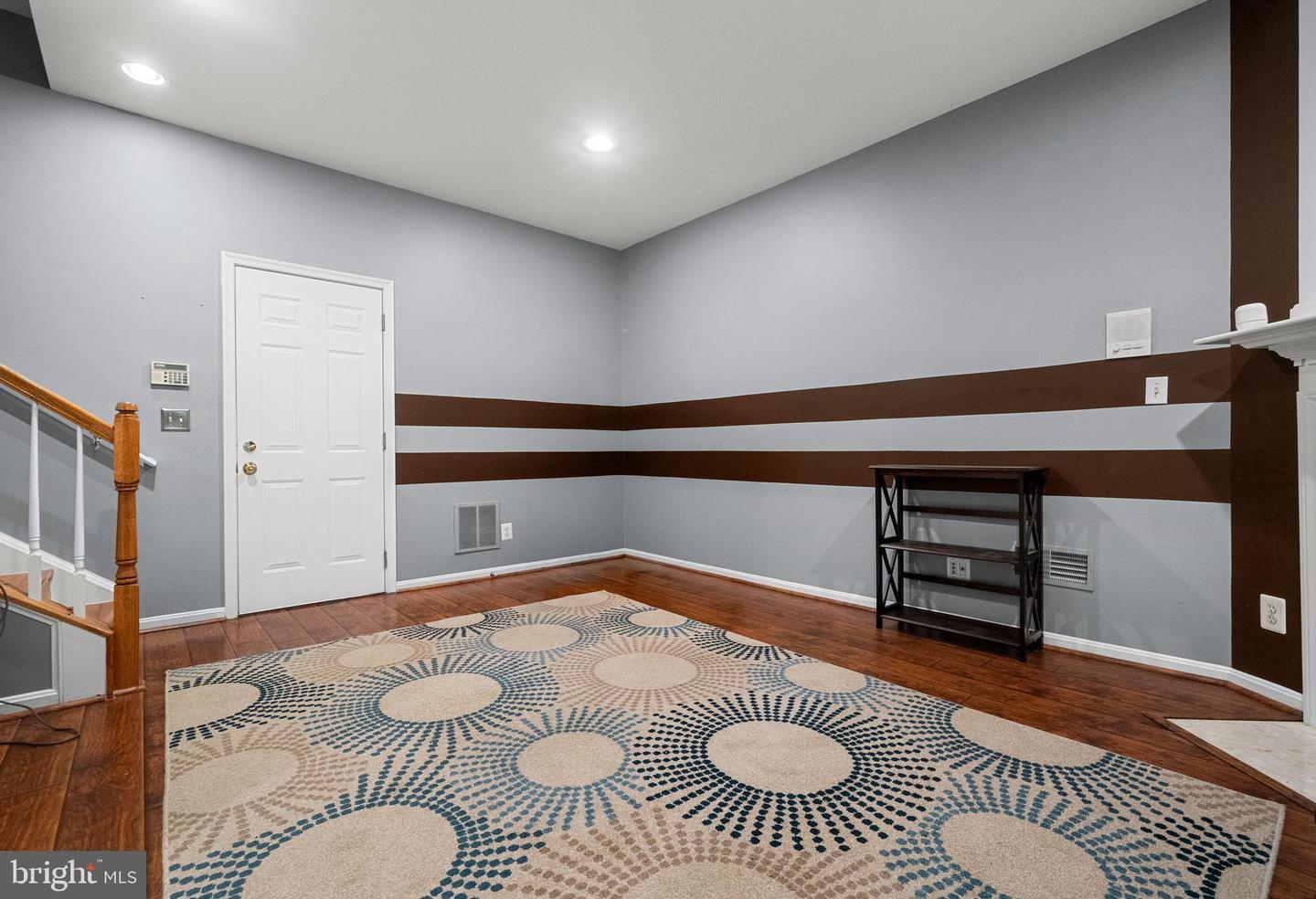 4000 TIMBER OAK TRL, FAIRFAX, Virginia 22033, 4 Bedrooms Bedrooms, ,3 BathroomsBathrooms,Residential,For sale,4000 TIMBER OAK TRL,VAFX2243640 MLS # VAFX2243640