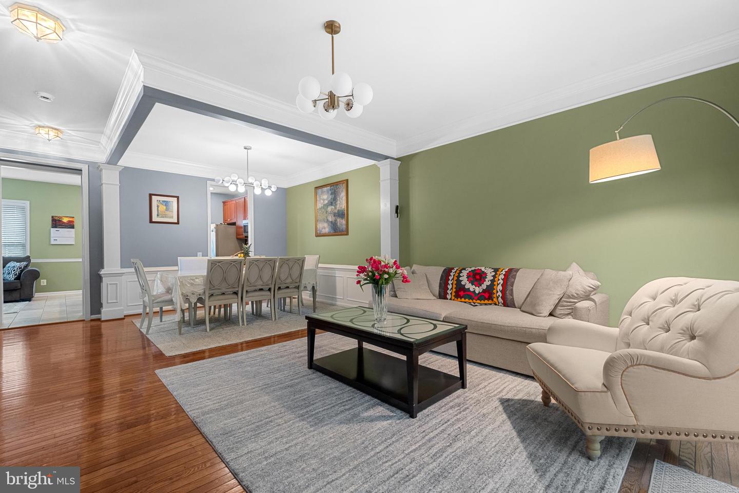 4000 TIMBER OAK TRL, FAIRFAX, Virginia 22033, 4 Bedrooms Bedrooms, ,3 BathroomsBathrooms,Residential,For sale,4000 TIMBER OAK TRL,VAFX2243640 MLS # VAFX2243640