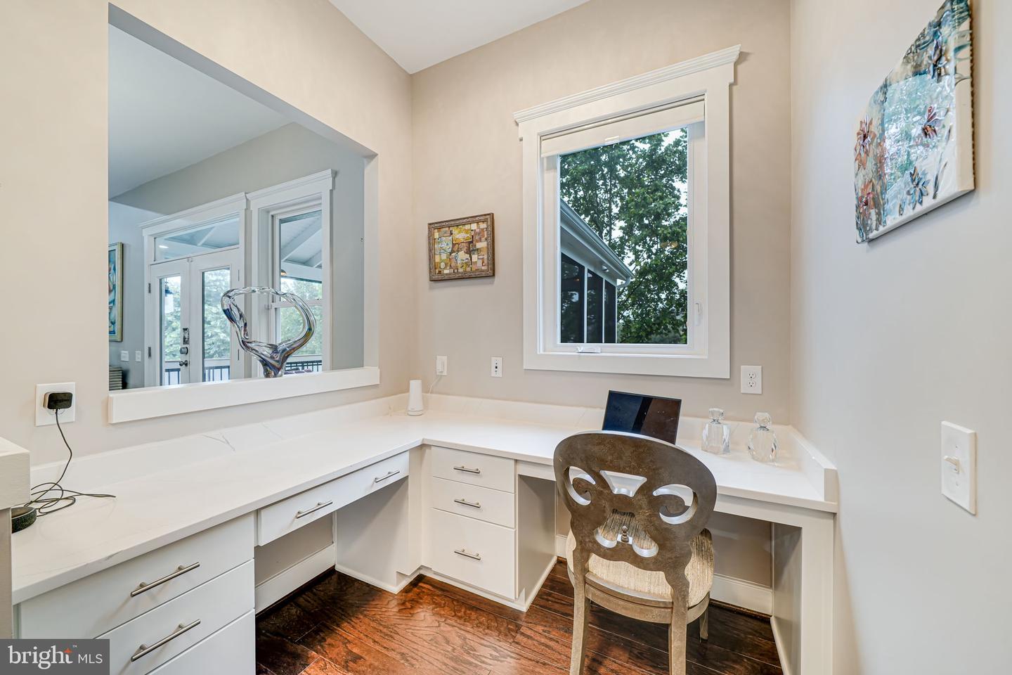 41151 WHITE CEDAR CT, ALDIE, Virginia 20105, 6 Bedrooms Bedrooms, ,5 BathroomsBathrooms,Residential,For sale,41151 WHITE CEDAR CT,VALO2098054 MLS # VALO2098054