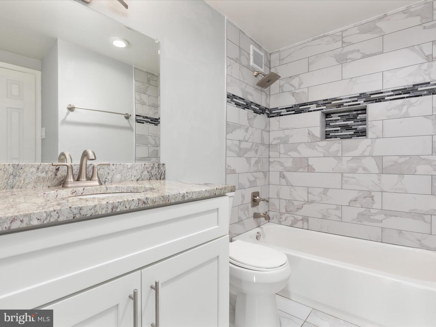 4141 N HENDERSON RD N #809, ARLINGTON, Virginia 22203, ,1 BathroomBathrooms,Residential,For sale,4141 N HENDERSON RD N #809,VAAR2058304 MLS # VAAR2058304