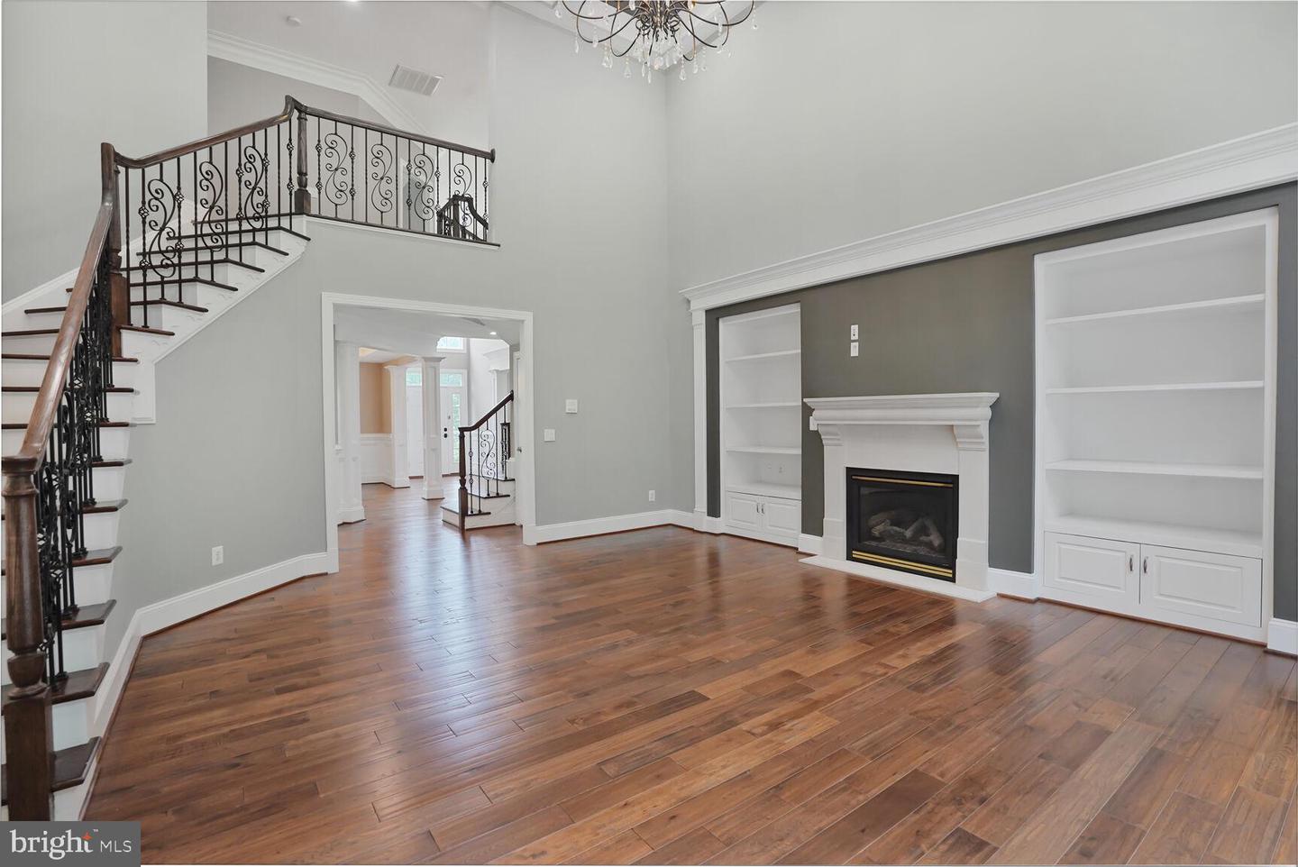 13013 DUNHILL DR, FAIRFAX, Virginia 22030, 5 Bedrooms Bedrooms, ,4 BathroomsBathrooms,Residential,For sale,13013 DUNHILL DR,VAFX2243650 MLS # VAFX2243650