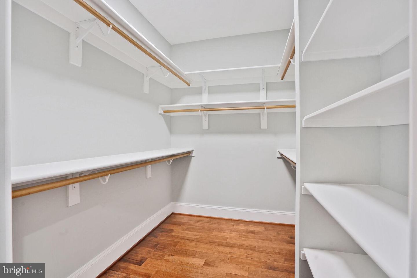 13013 DUNHILL DR, FAIRFAX, Virginia 22030, 5 Bedrooms Bedrooms, ,4 BathroomsBathrooms,Residential,For sale,13013 DUNHILL DR,VAFX2243650 MLS # VAFX2243650