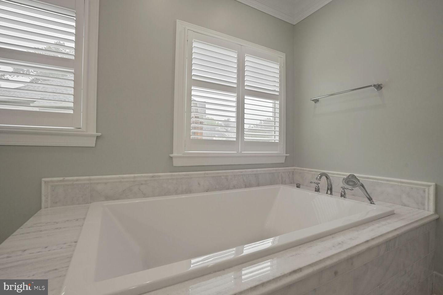 13013 DUNHILL DR, FAIRFAX, Virginia 22030, 5 Bedrooms Bedrooms, ,4 BathroomsBathrooms,Residential,For sale,13013 DUNHILL DR,VAFX2243650 MLS # VAFX2243650