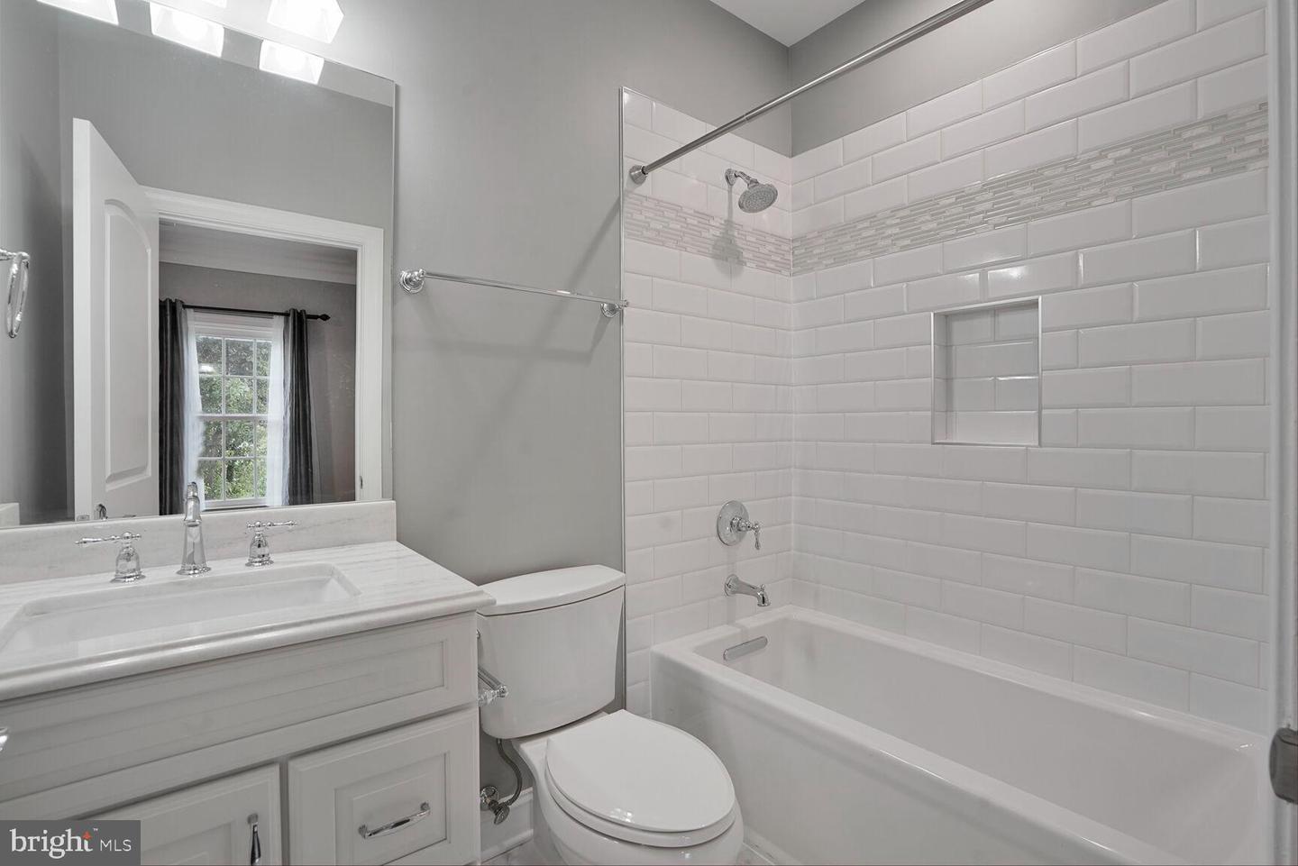 13013 DUNHILL DR, FAIRFAX, Virginia 22030, 5 Bedrooms Bedrooms, ,4 BathroomsBathrooms,Residential,For sale,13013 DUNHILL DR,VAFX2243650 MLS # VAFX2243650