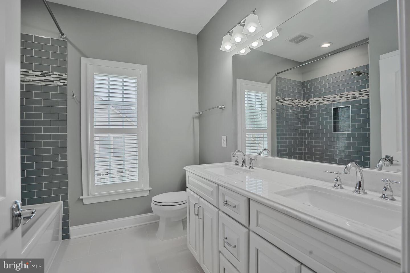 13013 DUNHILL DR, FAIRFAX, Virginia 22030, 5 Bedrooms Bedrooms, ,4 BathroomsBathrooms,Residential,For sale,13013 DUNHILL DR,VAFX2243650 MLS # VAFX2243650