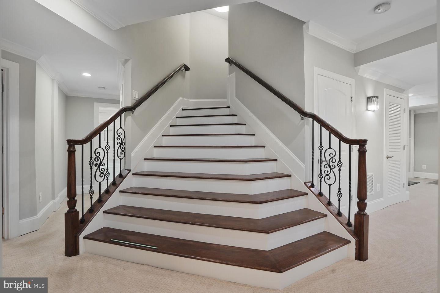 13013 DUNHILL DR, FAIRFAX, Virginia 22030, 5 Bedrooms Bedrooms, ,4 BathroomsBathrooms,Residential,For sale,13013 DUNHILL DR,VAFX2243650 MLS # VAFX2243650