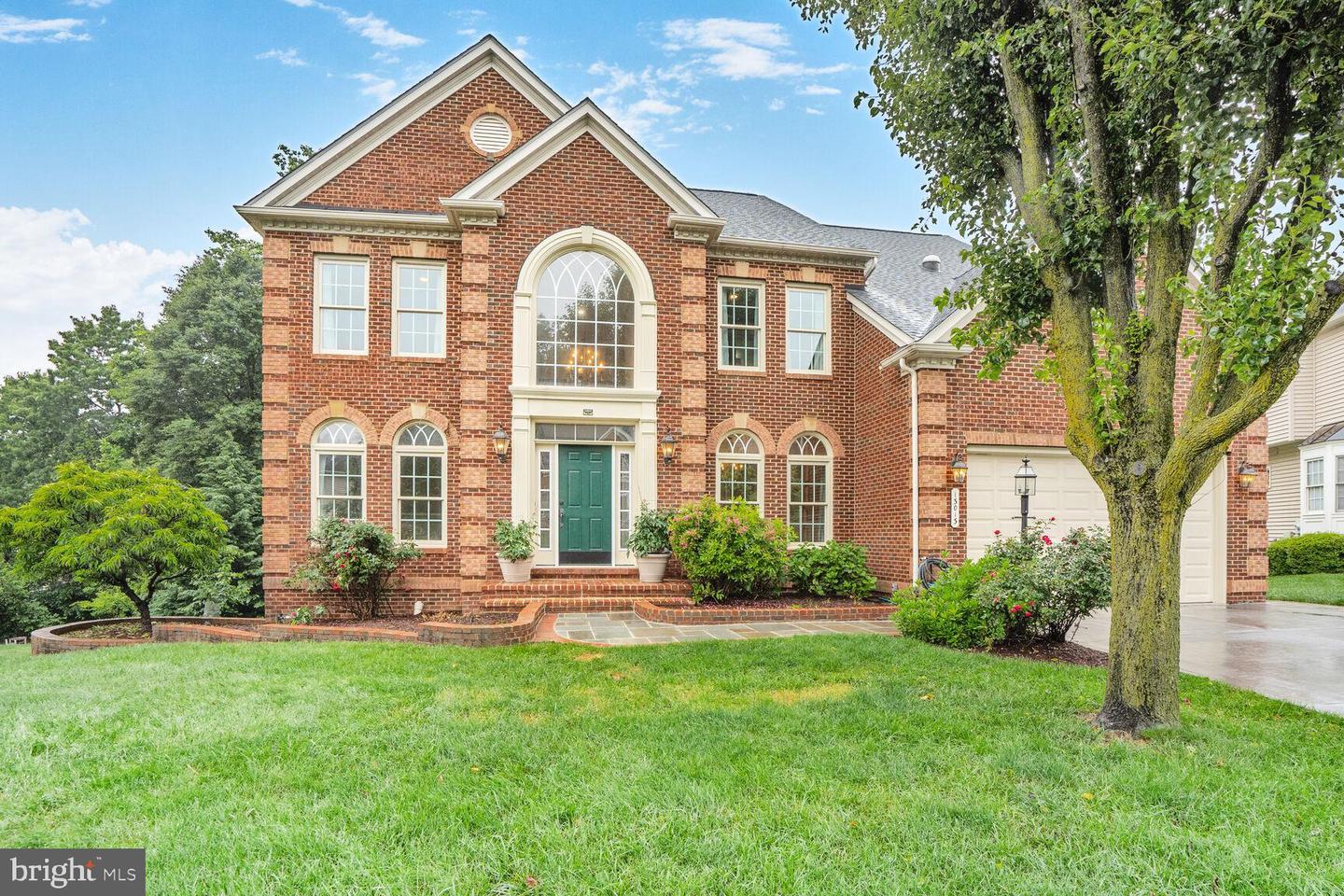 13013 DUNHILL DR, FAIRFAX, Virginia 22030, 5 Bedrooms Bedrooms, ,4 BathroomsBathrooms,Residential,For sale,13013 DUNHILL DR,VAFX2243650 MLS # VAFX2243650