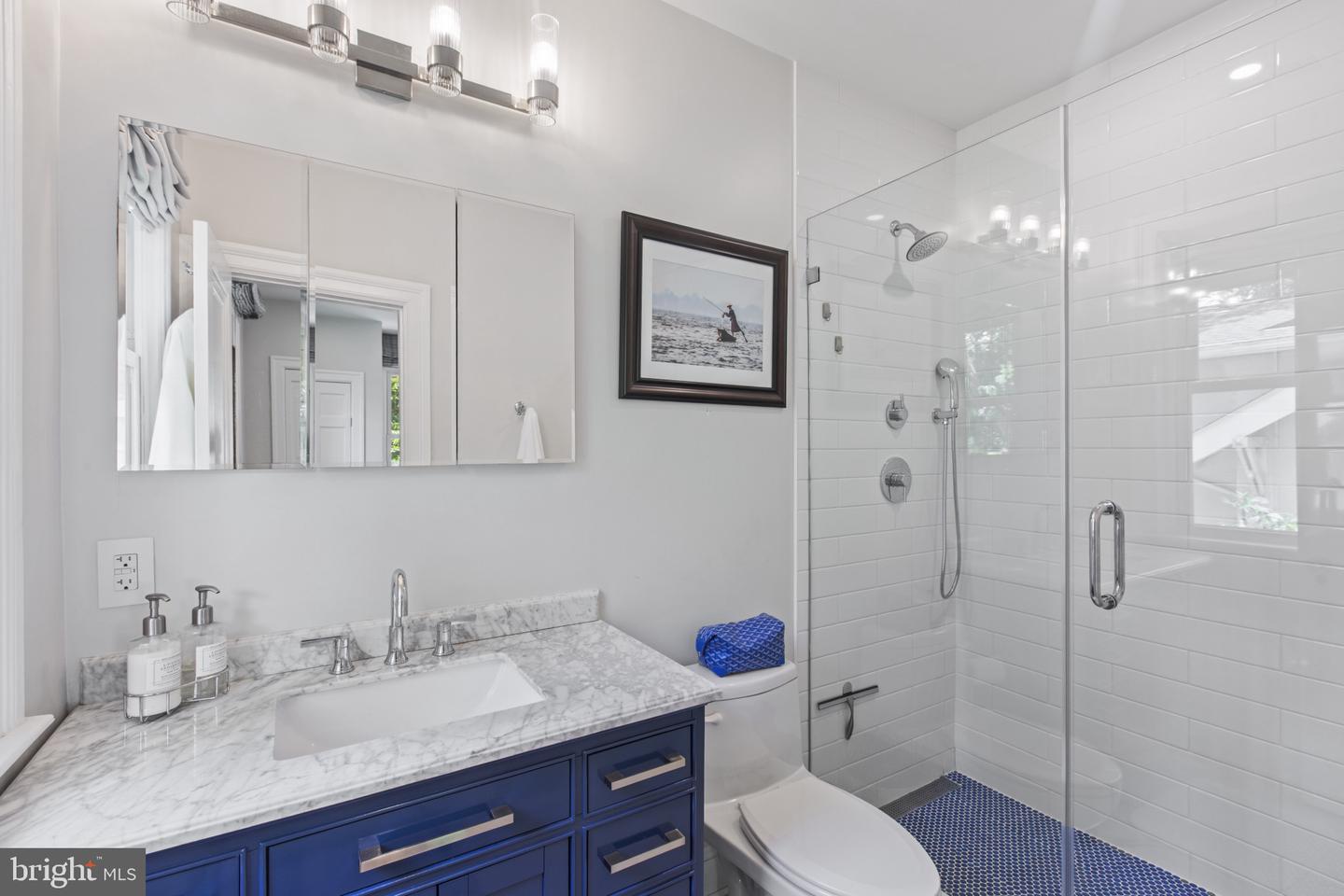 6200 BROAD BRANCH RD NW, WASHINGTON, District Of Columbia 20015, 5 Bedrooms Bedrooms, ,3 BathroomsBathrooms,Residential,For sale,6200 BROAD BRANCH RD NW,DCDC2202808 MLS # DCDC2202808