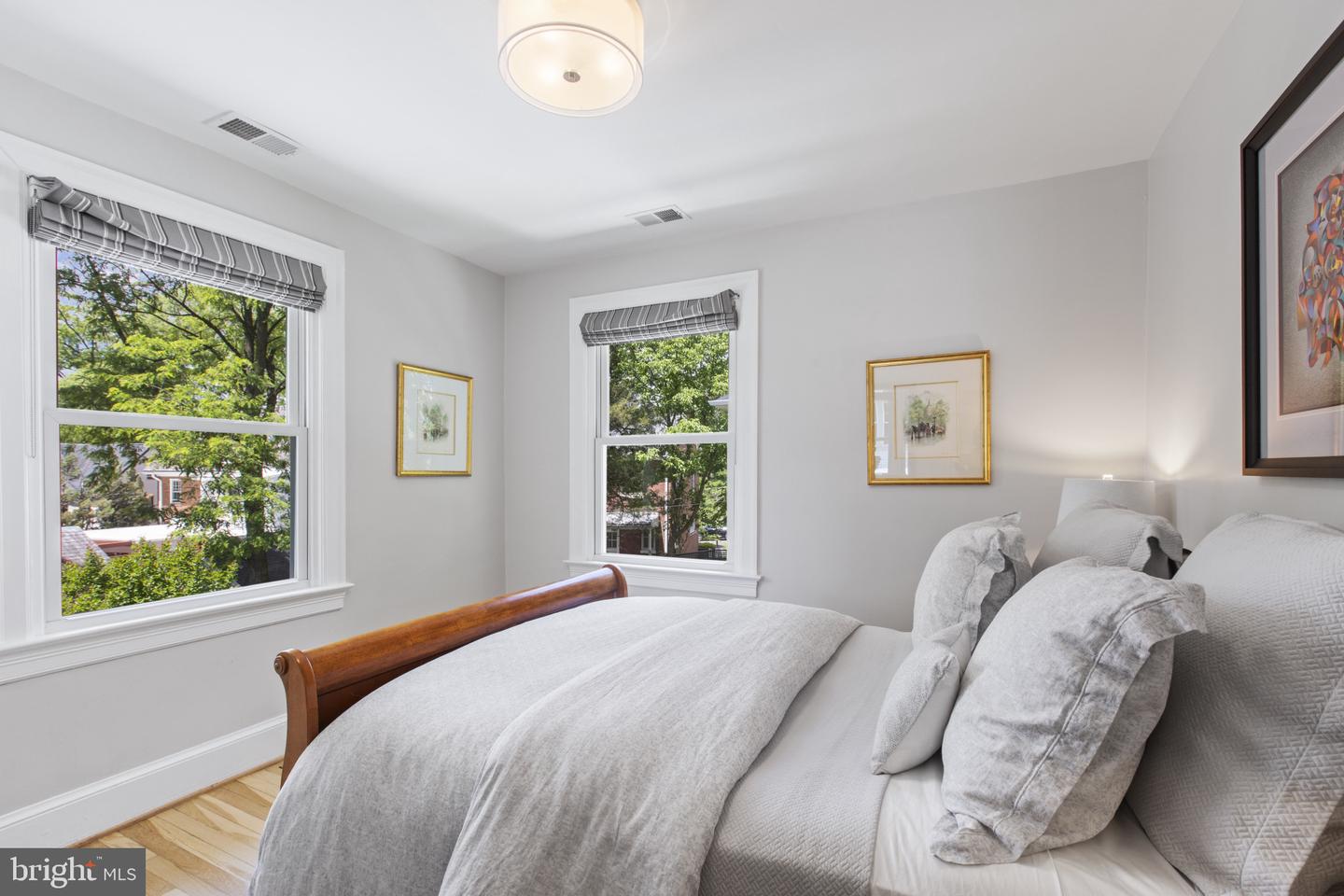 6200 BROAD BRANCH RD NW, WASHINGTON, District Of Columbia 20015, 5 Bedrooms Bedrooms, ,3 BathroomsBathrooms,Residential,For sale,6200 BROAD BRANCH RD NW,DCDC2202808 MLS # DCDC2202808