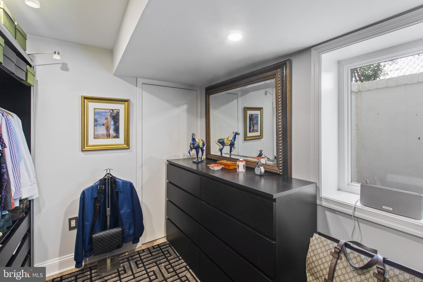 6200 BROAD BRANCH RD NW, WASHINGTON, District Of Columbia 20015, 5 Bedrooms Bedrooms, ,3 BathroomsBathrooms,Residential,For sale,6200 BROAD BRANCH RD NW,DCDC2202808 MLS # DCDC2202808