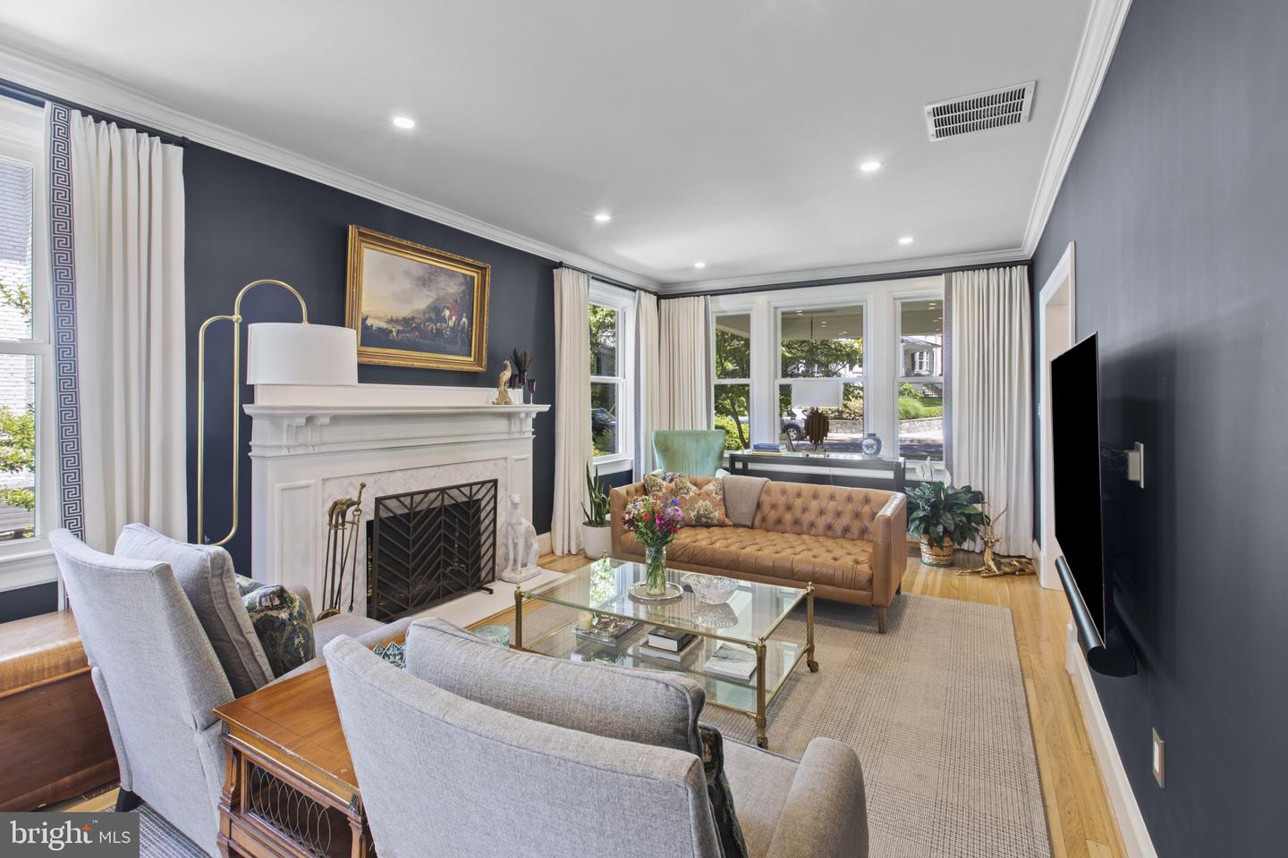 6200 BROAD BRANCH RD NW, WASHINGTON, District Of Columbia 20015, 5 Bedrooms Bedrooms, ,3 BathroomsBathrooms,Residential,For sale,6200 BROAD BRANCH RD NW,DCDC2202808 MLS # DCDC2202808