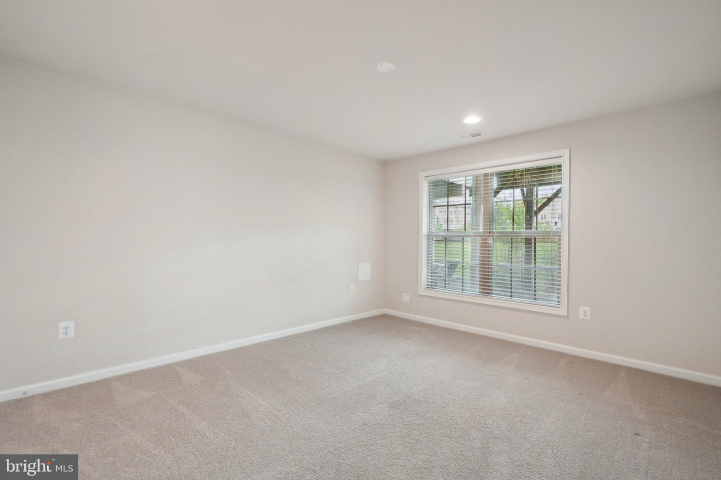 15915 DARLING PL, HAYMARKET, Virginia 20169, 4 Bedrooms Bedrooms, ,3 BathroomsBathrooms,Residential,For sale,15915 DARLING PL,VAPW2095700 MLS # VAPW2095700