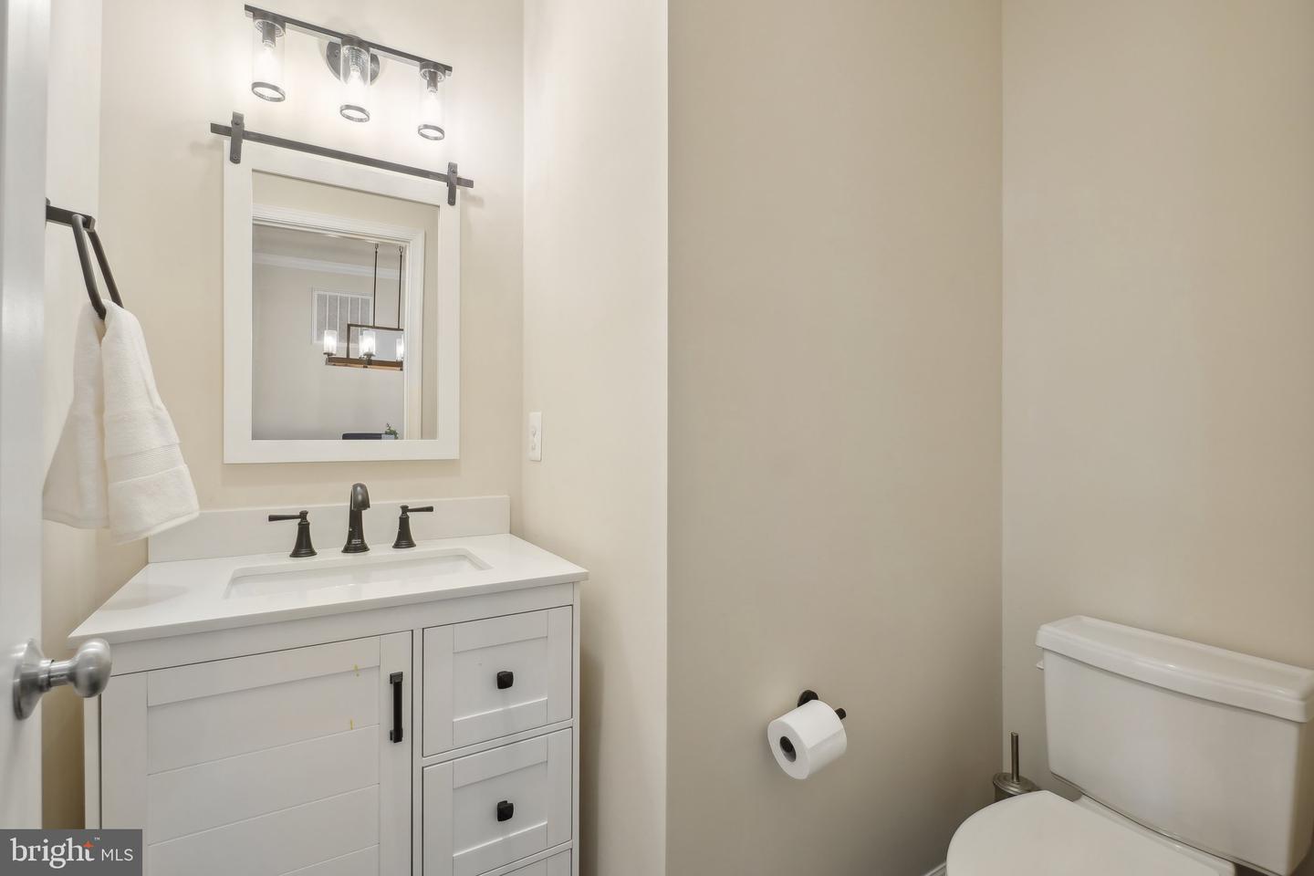 15915 DARLING PL, HAYMARKET, Virginia 20169, 4 Bedrooms Bedrooms, ,3 BathroomsBathrooms,Residential,For sale,15915 DARLING PL,VAPW2095700 MLS # VAPW2095700