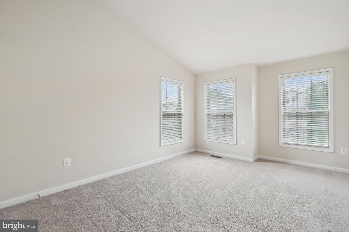 15915 DARLING PL, HAYMARKET, Virginia 20169, 4 Bedrooms Bedrooms, ,3 BathroomsBathrooms,Residential,For sale,15915 DARLING PL,VAPW2095700 MLS # VAPW2095700