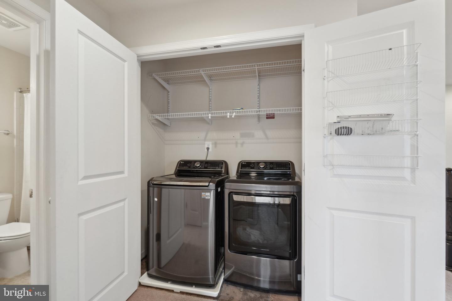 15915 DARLING PL, HAYMARKET, Virginia 20169, 4 Bedrooms Bedrooms, ,3 BathroomsBathrooms,Residential,For sale,15915 DARLING PL,VAPW2095700 MLS # VAPW2095700