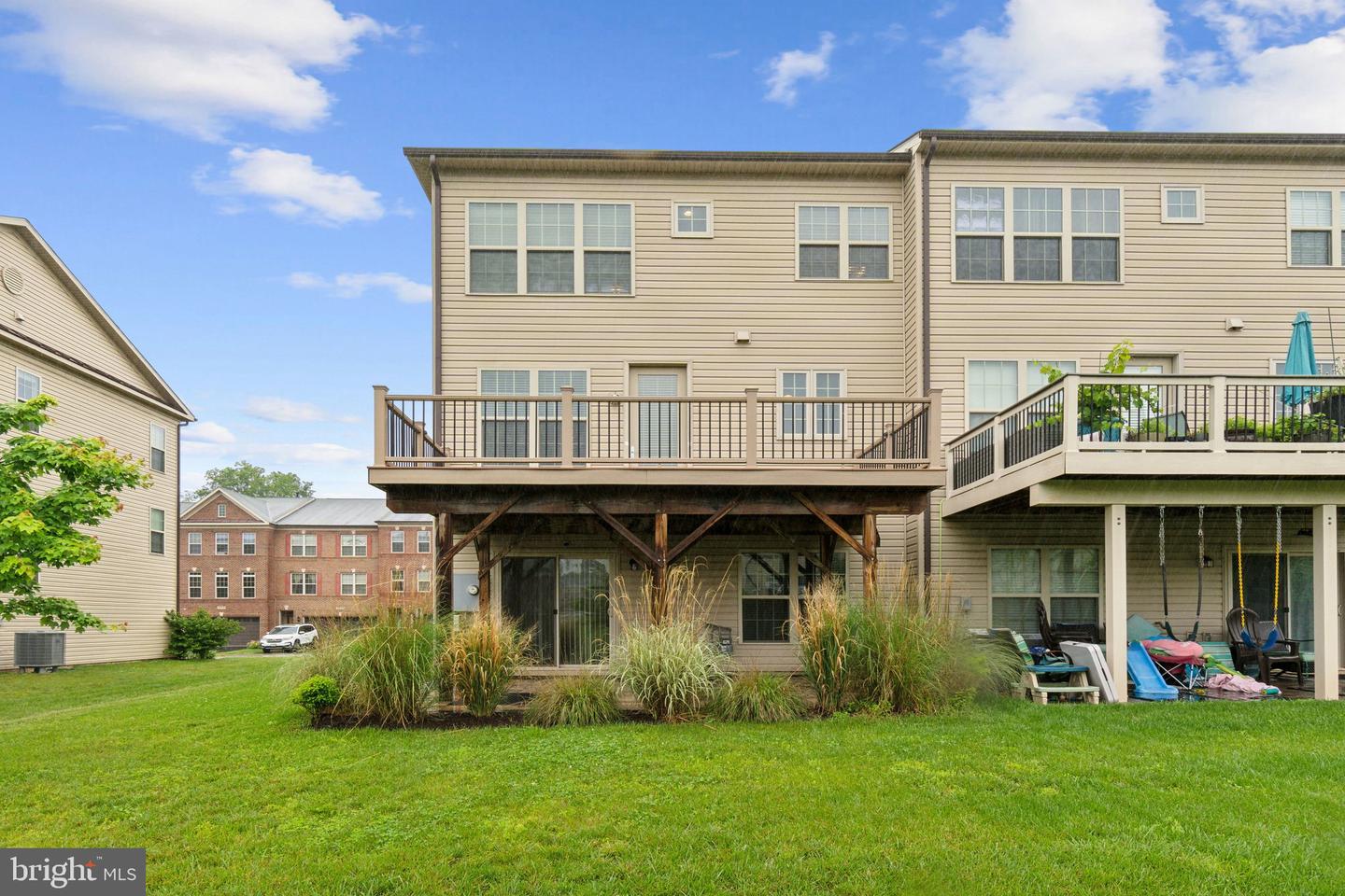 15915 DARLING PL, HAYMARKET, Virginia 20169, 4 Bedrooms Bedrooms, ,3 BathroomsBathrooms,Residential,For sale,15915 DARLING PL,VAPW2095700 MLS # VAPW2095700