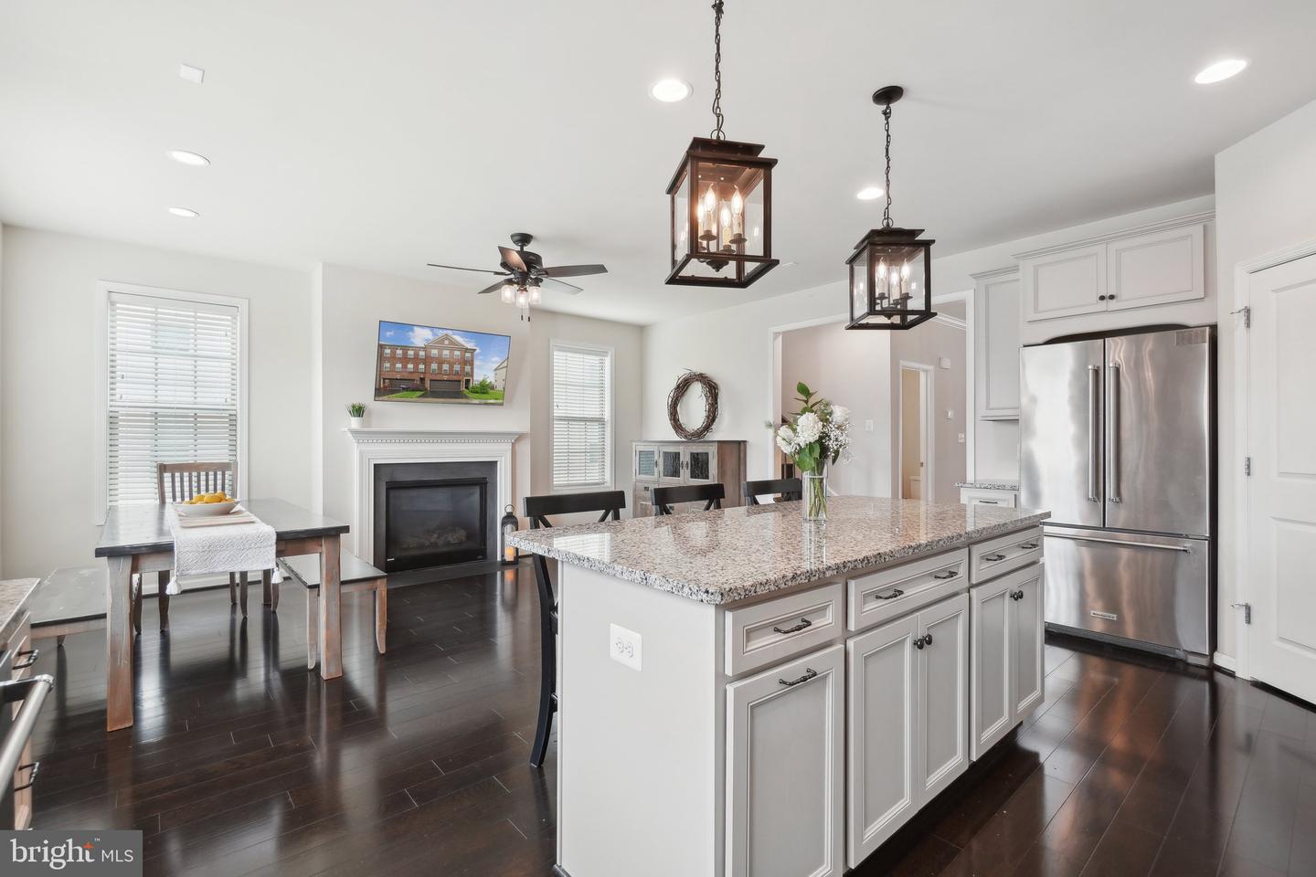 15915 DARLING PL, HAYMARKET, Virginia 20169, 4 Bedrooms Bedrooms, ,3 BathroomsBathrooms,Residential,For sale,15915 DARLING PL,VAPW2095700 MLS # VAPW2095700