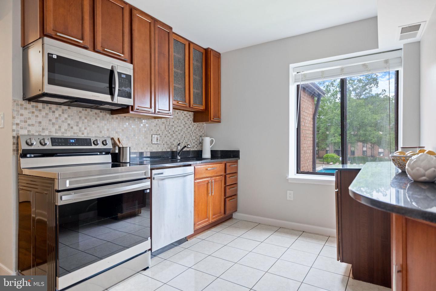 9731 KINGS CROWN CT #201, FAIRFAX, Virginia 22031, 3 Bedrooms Bedrooms, ,2 BathroomsBathrooms,Residential,For sale,9731 KINGS CROWN CT #201,VAFX2243616 MLS # VAFX2243616