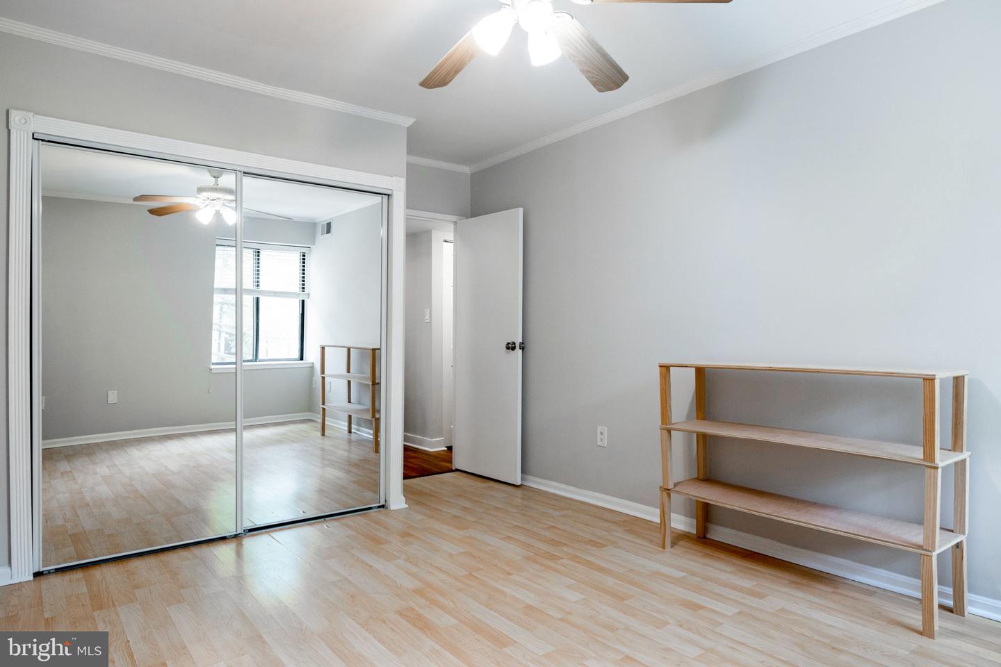 9731 KINGS CROWN CT #201, FAIRFAX, Virginia 22031, 3 Bedrooms Bedrooms, ,2 BathroomsBathrooms,Residential,For sale,9731 KINGS CROWN CT #201,VAFX2243616 MLS # VAFX2243616