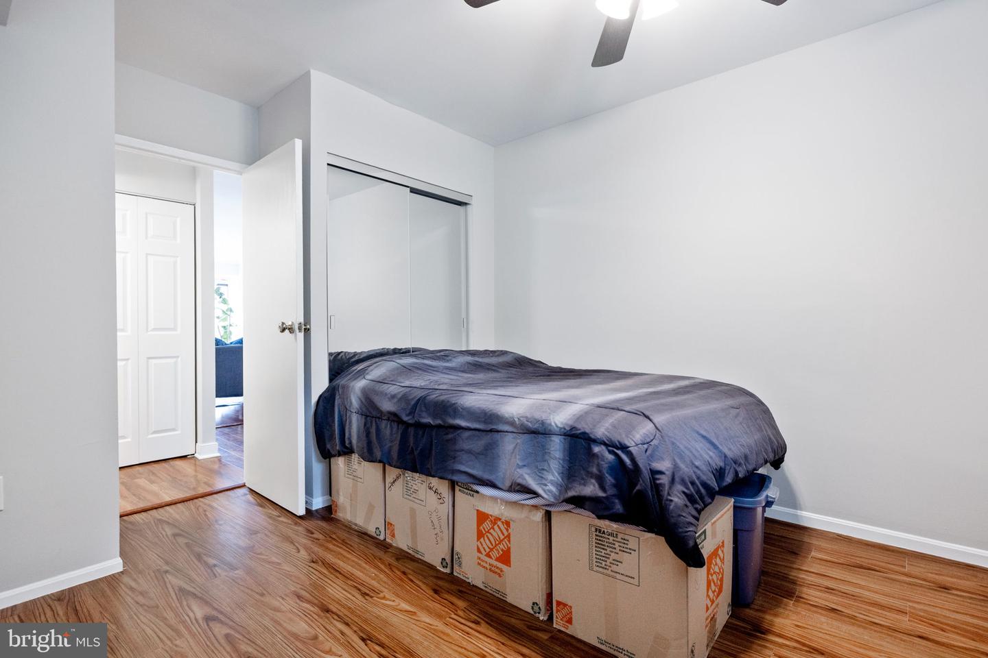 9731 KINGS CROWN CT #201, FAIRFAX, Virginia 22031, 3 Bedrooms Bedrooms, ,2 BathroomsBathrooms,Residential,For sale,9731 KINGS CROWN CT #201,VAFX2243616 MLS # VAFX2243616