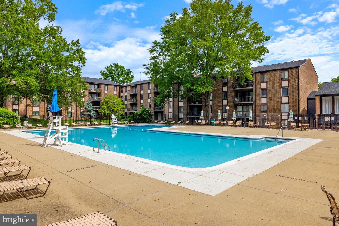 9731 KINGS CROWN CT #201, FAIRFAX, Virginia 22031, 3 Bedrooms Bedrooms, ,2 BathroomsBathrooms,Residential,For sale,9731 KINGS CROWN CT #201,VAFX2243616 MLS # VAFX2243616