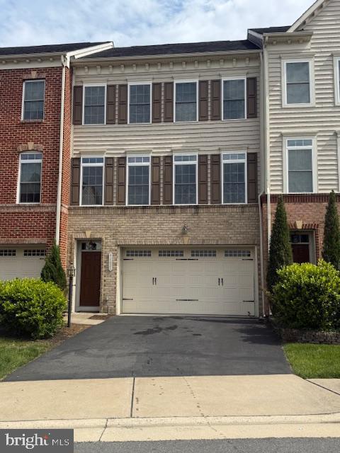 42621 OFFENHAM TER, CHANTILLY, Virginia 20152, 4 Bedrooms Bedrooms, ,3 BathroomsBathrooms,Residential,For sale,42621 OFFENHAM TER,VALO2097980 MLS # VALO2097980