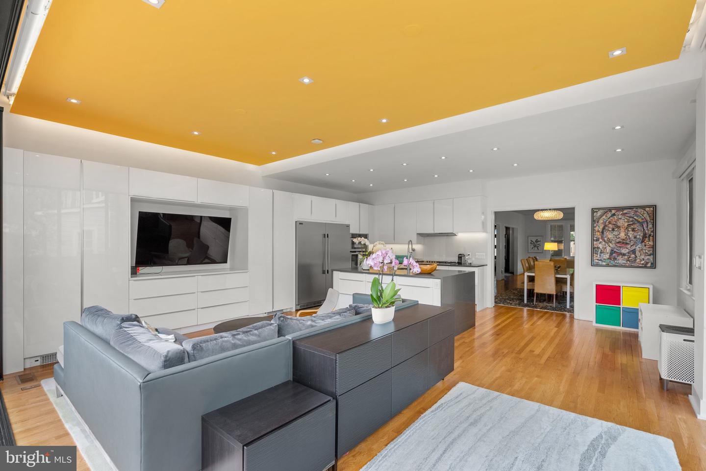 2815 39TH ST NW, WASHINGTON, District Of Columbia 20007, 6 Bedrooms Bedrooms, ,4 BathroomsBathrooms,Residential,For sale,2815 39TH ST NW,DCDC2202782 MLS # DCDC2202782