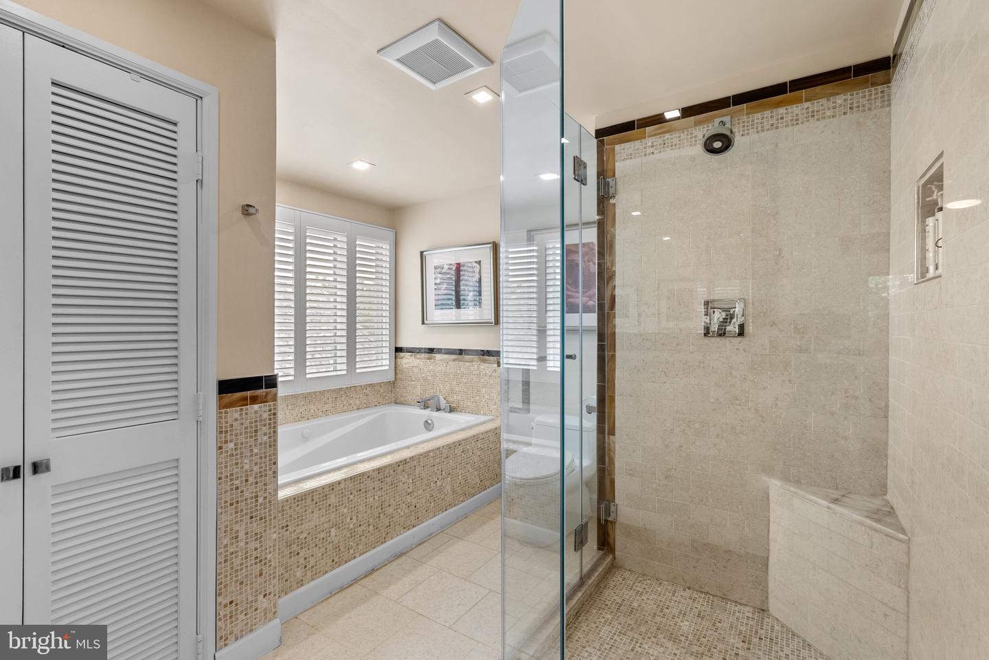 2815 39TH ST NW, WASHINGTON, District Of Columbia 20007, 6 Bedrooms Bedrooms, ,4 BathroomsBathrooms,Residential,For sale,2815 39TH ST NW,DCDC2202782 MLS # DCDC2202782