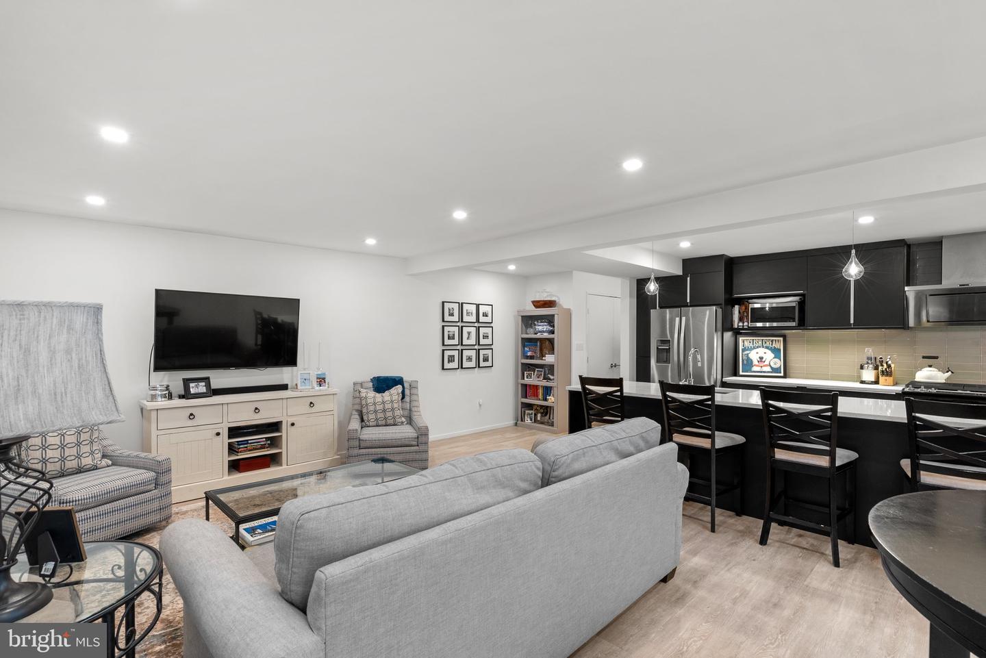 2815 39TH ST NW, WASHINGTON, District Of Columbia 20007, 6 Bedrooms Bedrooms, ,4 BathroomsBathrooms,Residential,For sale,2815 39TH ST NW,DCDC2202782 MLS # DCDC2202782