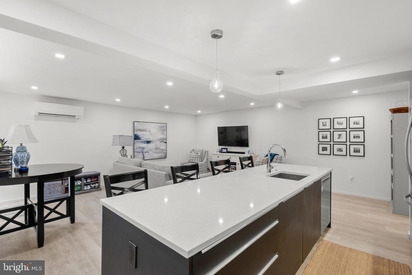 2815 39TH ST NW, WASHINGTON, District Of Columbia 20007, 6 Bedrooms Bedrooms, ,4 BathroomsBathrooms,Residential,For sale,2815 39TH ST NW,DCDC2202782 MLS # DCDC2202782