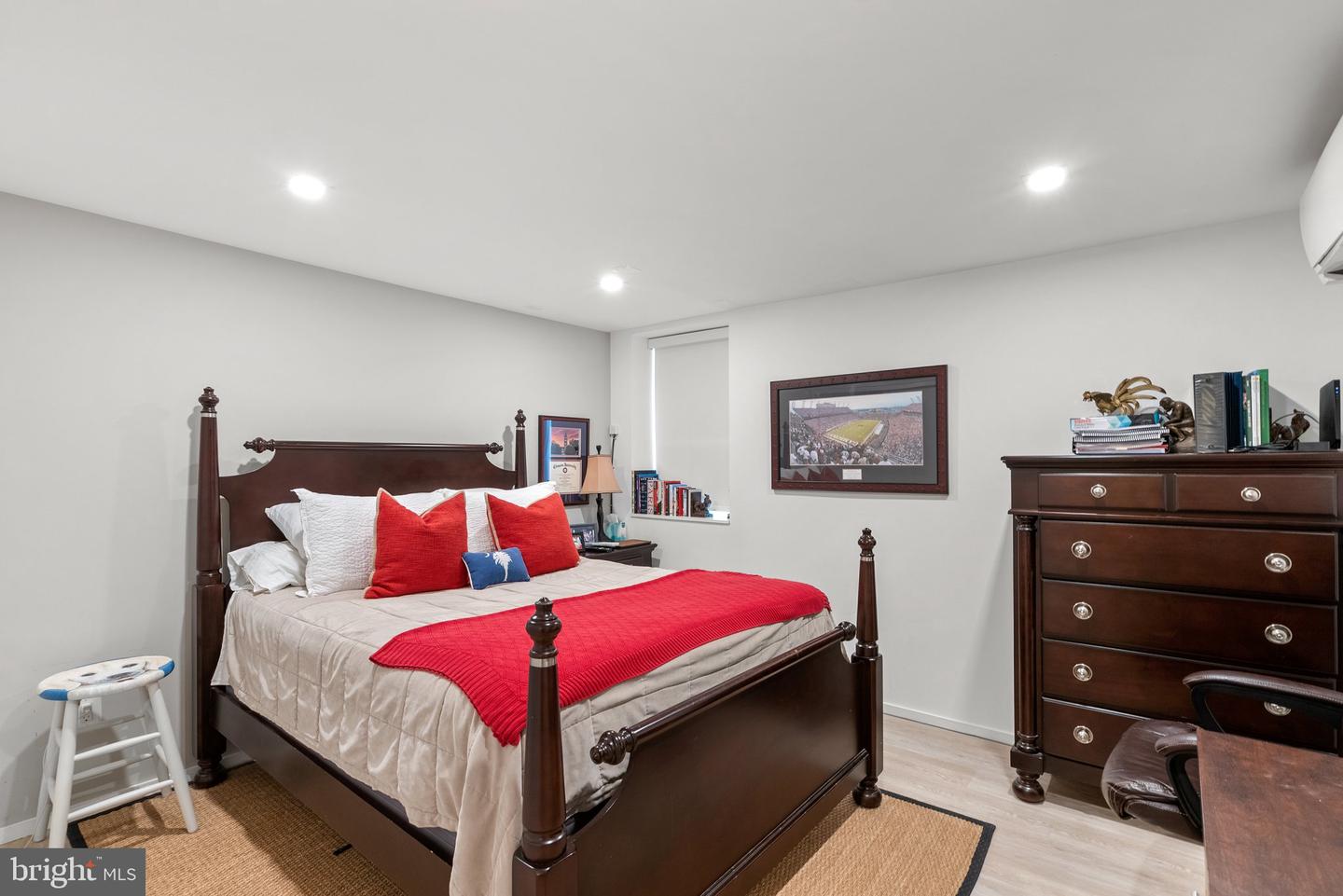 2815 39TH ST NW, WASHINGTON, District Of Columbia 20007, 6 Bedrooms Bedrooms, ,4 BathroomsBathrooms,Residential,For sale,2815 39TH ST NW,DCDC2202782 MLS # DCDC2202782