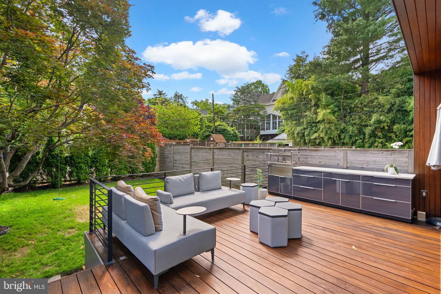 2815 39TH ST NW, WASHINGTON, District Of Columbia 20007, 6 Bedrooms Bedrooms, ,4 BathroomsBathrooms,Residential,For sale,2815 39TH ST NW,DCDC2202782 MLS # DCDC2202782